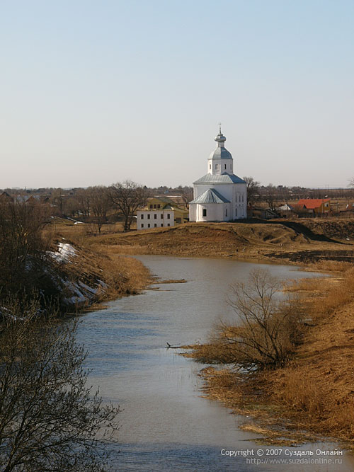 Ильинская церковь ранней весной